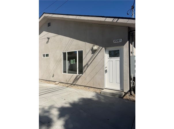 Northridge, CA 91325