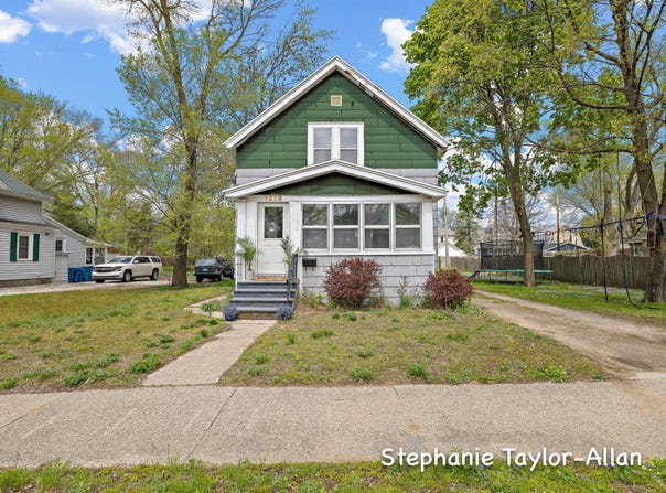 1229 Franklin Avenue, Grand Haven, MI 49417
