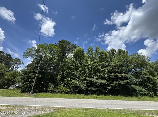 1 Saw Mill Road NE, Northwest, NC 28451