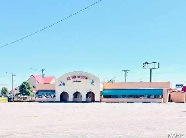 1103 S Main Street, Sikeston, MO 63801