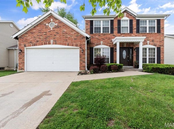 1325 Auburn Hills Drive, St Charles, MO 63304