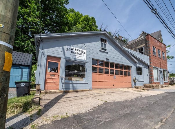 17 E Bow Street, Franklin, NH 03235