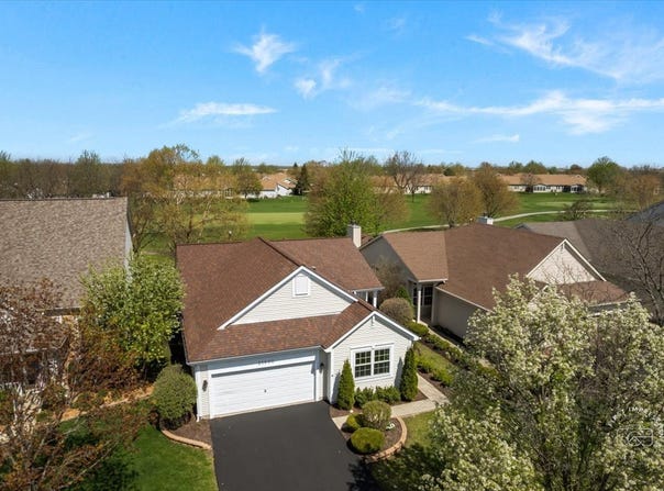 21600 W Larch Drive, Plainfield, IL 60544