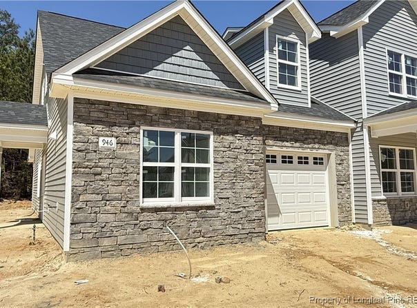 946 Kensington Park Road, Fayetteville, NC 28311