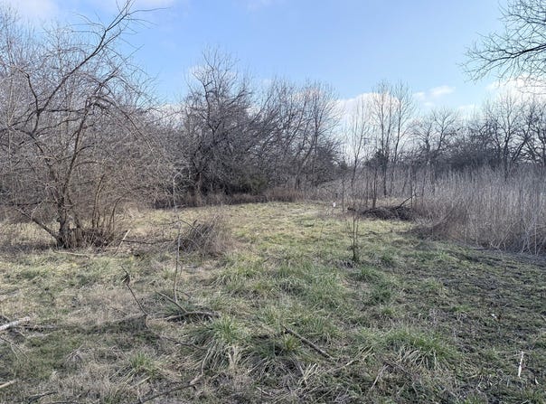 2800 st, La Harpe, KS 66751