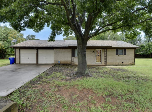 802 Cardinal Road, Mansfield, TX 76063
