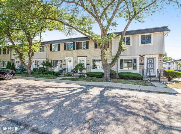 28306 Universal Drive, Warren, MI 48092