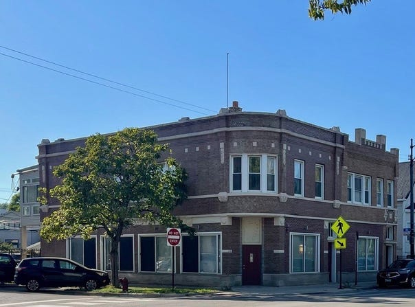 3256 N Elston Avenue, Chicago, IL 60618