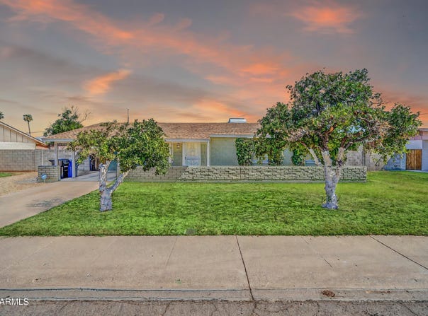 2140 W WOOD Drive, Phoenix, AZ 85029