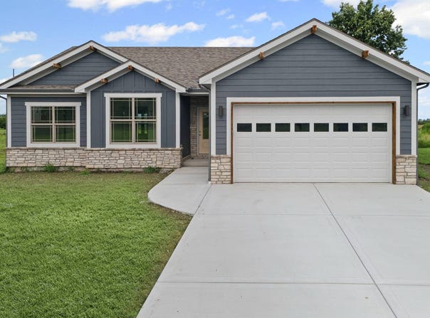 805 Timberline Drive, Cameron, MO 64429