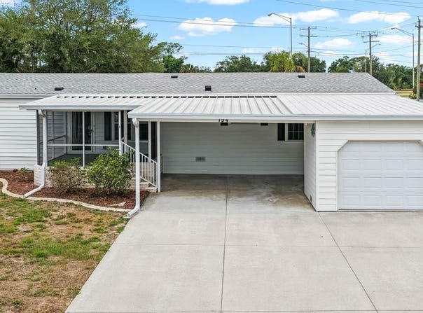 194 S PORT ROYAL Lane, APOLLO BEACH, FL 33572