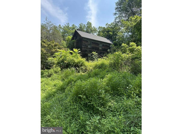 609 BEE TREE ROAD, PARKTON, MD 21120