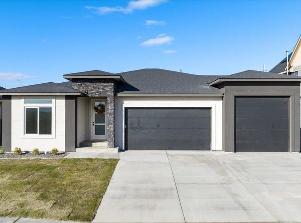 648 Lazio Way, Richland, WA 99352