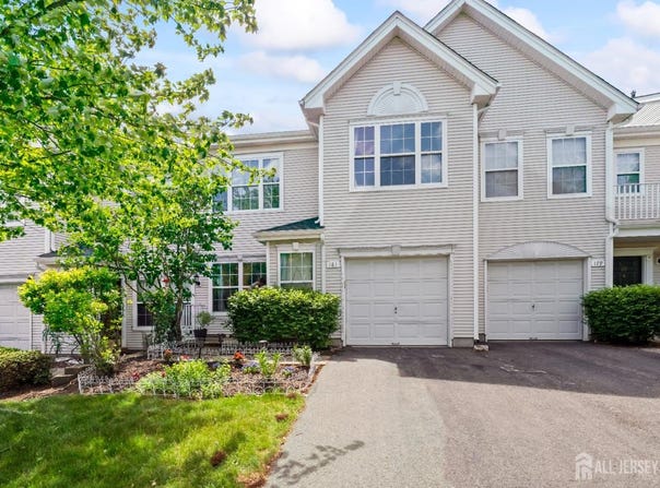 181 Windsong Circle, East Brunswick, NJ 08816