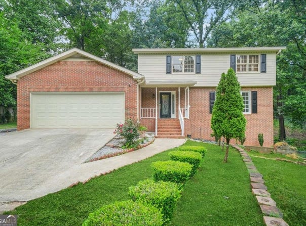 574 Hickory Hills, Stone Mountain, GA 30083