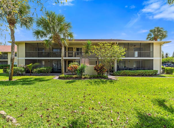 6536 Chasewood Drive, Jupiter, FL 33458