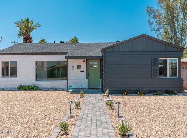 1621 W MULBERRY Drive, Phoenix, AZ 85015
