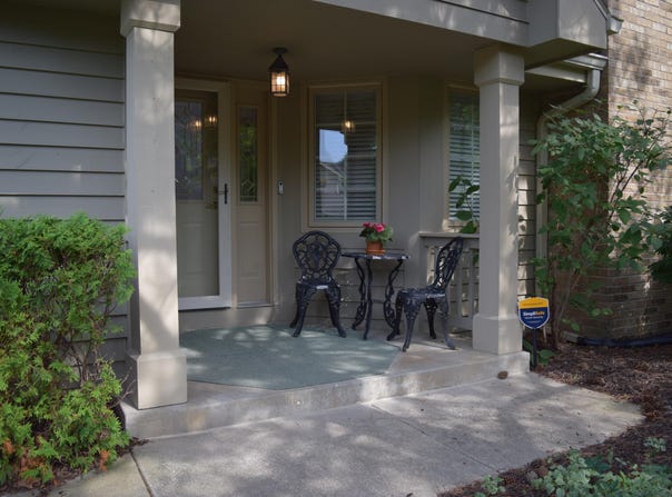N21w24305 Cumberland Dr, Pewaukee, WI 53072