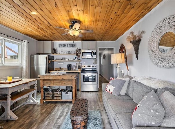301 Pinnacle Inn Road, Beech Mountain, NC 28604