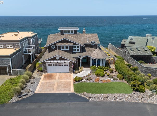 525 SW POINT AVE, Depoe Bay, OR 97341