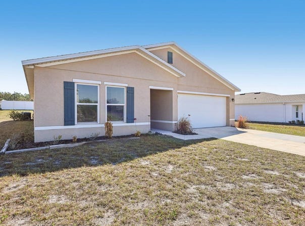 562 River Hill Drive, Welaka, FL 32193