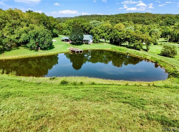 25098 J Highway, Versailles, MO 65084