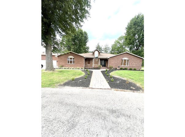 94 Scott Addition, Pikeville, KY 41501