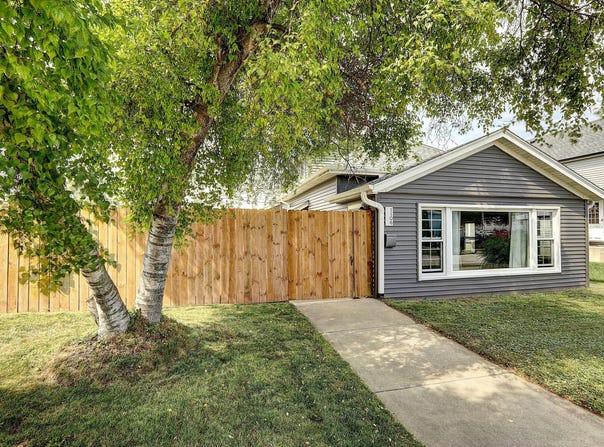 1106 Marshall Ave, South Milwaukee, WI 53172