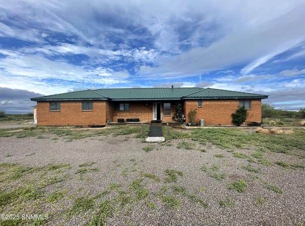 11060 SW Western Skies Road, Deming, NM 88030