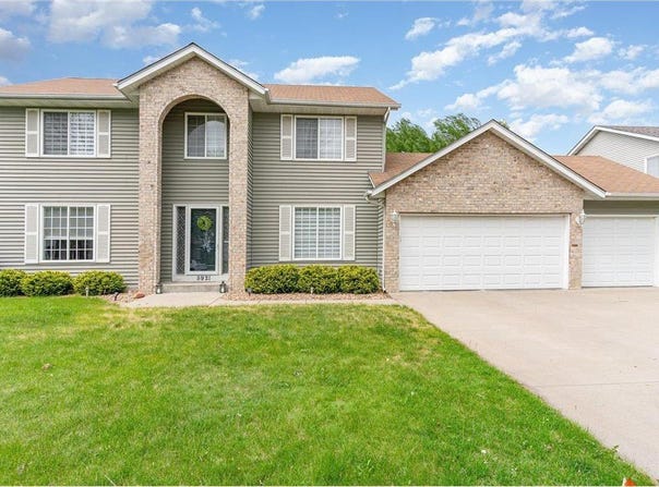 5921 200th Street W, Farmington, MN 55024