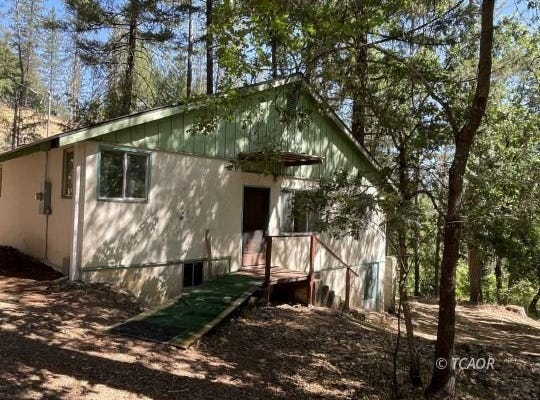 2420 Lewiston Rd, Lewiston, CA 96052