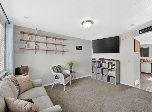 422 E 2050 N, North Ogden, UT 84414