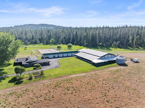 24415 N Crescent Rd, Chattaroy, WA 99003