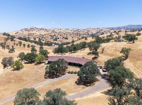 3001 Woody Granite Road, Bakersfield, CA 93308