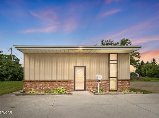 1007 Center Street, Lima, OH 45801
