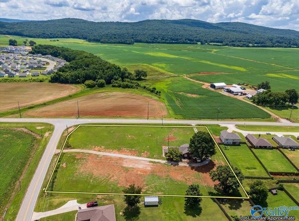 4435 Winchester Road, New Market, AL 35761
