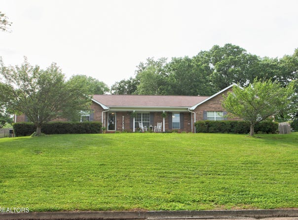 2230 Chesterfield Drive, Maryville, TN 37803