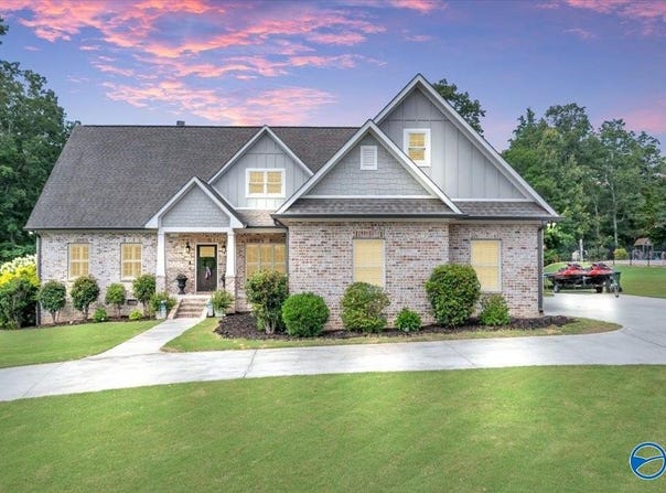 163 Paradise Place, Scottsboro, AL 35769