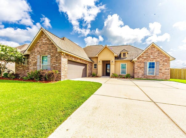 127 River Birch Ave, Gray, LA 70359