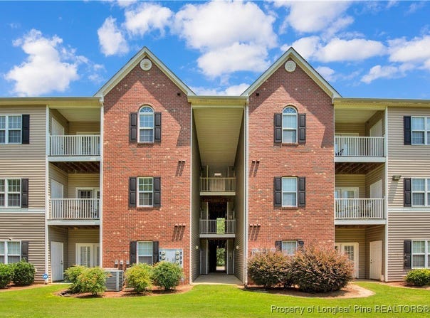 612 Marshtree Lane unit: 304, Fayetteville, NC 28314