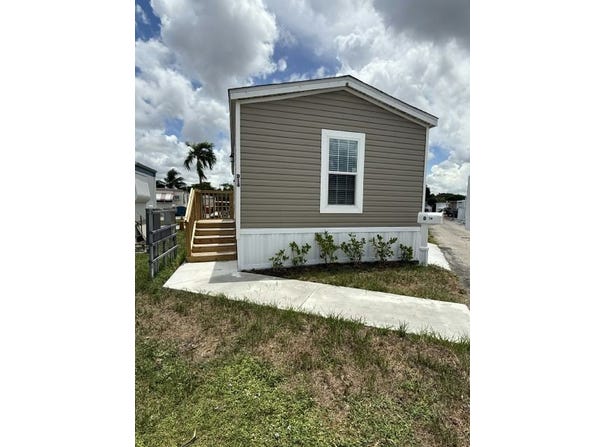 6101 Cleveland Street, Hollywood, FL 33024