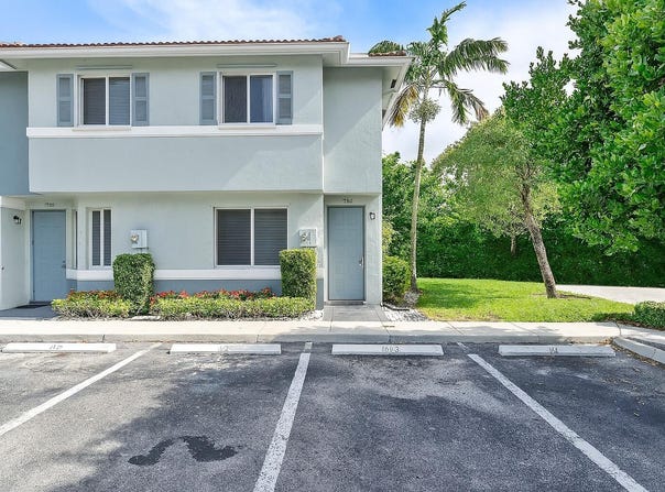 1955 Hibiscus Lane, Riviera Beach, FL 33404
