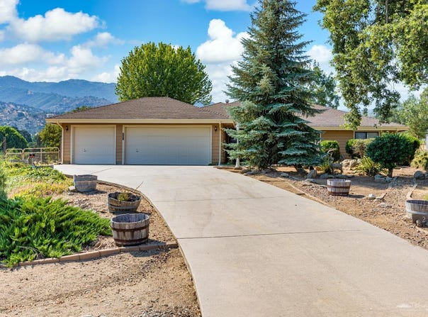 28881 Delaware Drive, Tehachapi, CA 93561