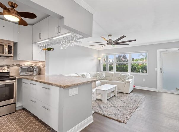 309 Oakridge R, Deerfield Beach, FL 33442