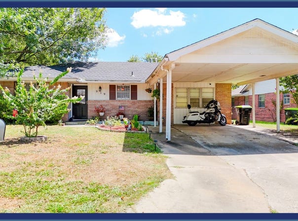 919 Charles Drive, Ada, OK 74820