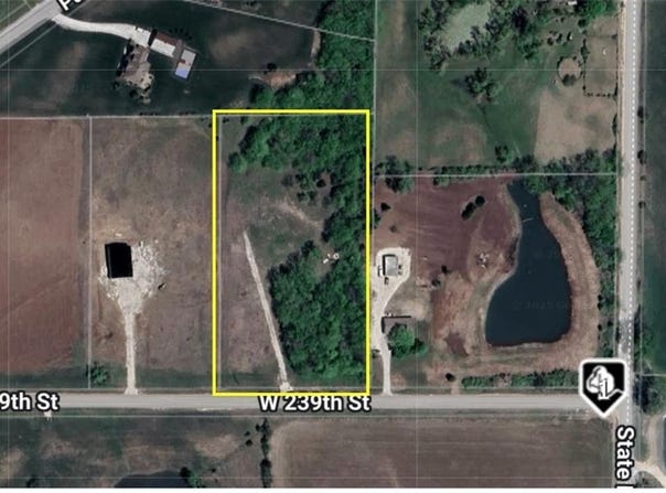 W 239th Street, Bucyrus, KS 66013