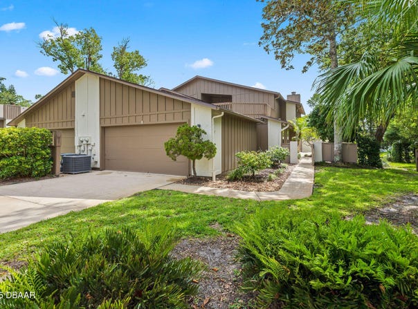 8 Rising Moon Trail, Ormond Beach, FL 32174
