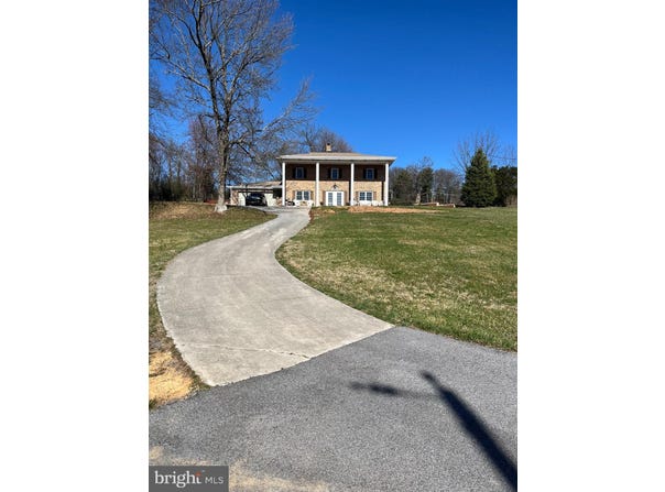 896 HERSHEY HEIGHTS ROAD, HANOVER, PA 17331