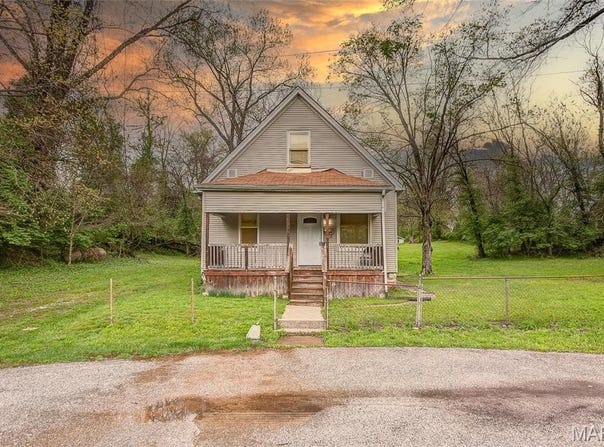 1418 Cooper Street, Alton, IL 62002