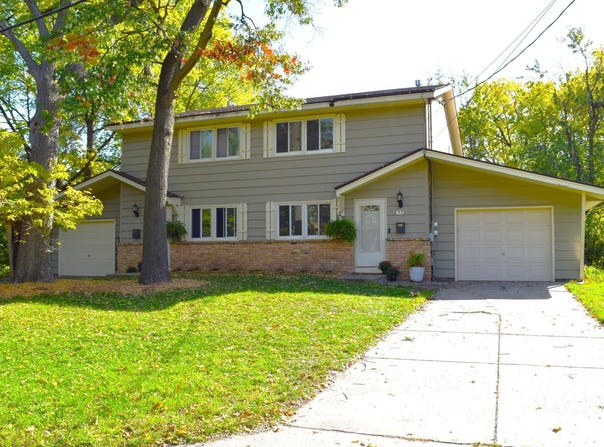 819 & 821 55th Avenue N, Brooklyn Center, MN 55430